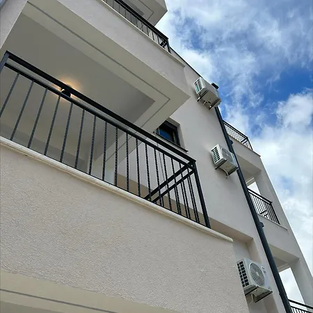Merlin Prestige Apartment