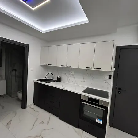 Apartment Merlin Prestige Budva