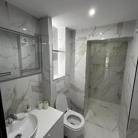 Merlin Prestige Apartment